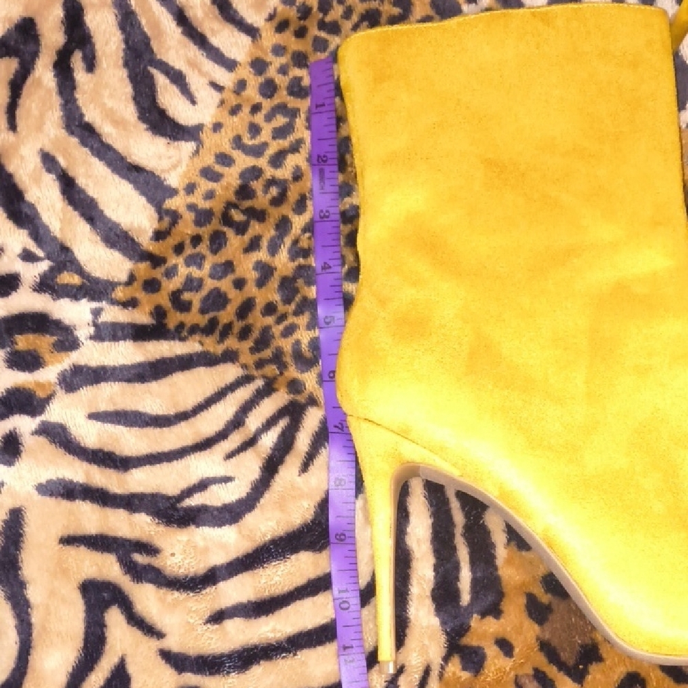 Wild Diva Mustard Heeled Boots - Picture 5 of 5